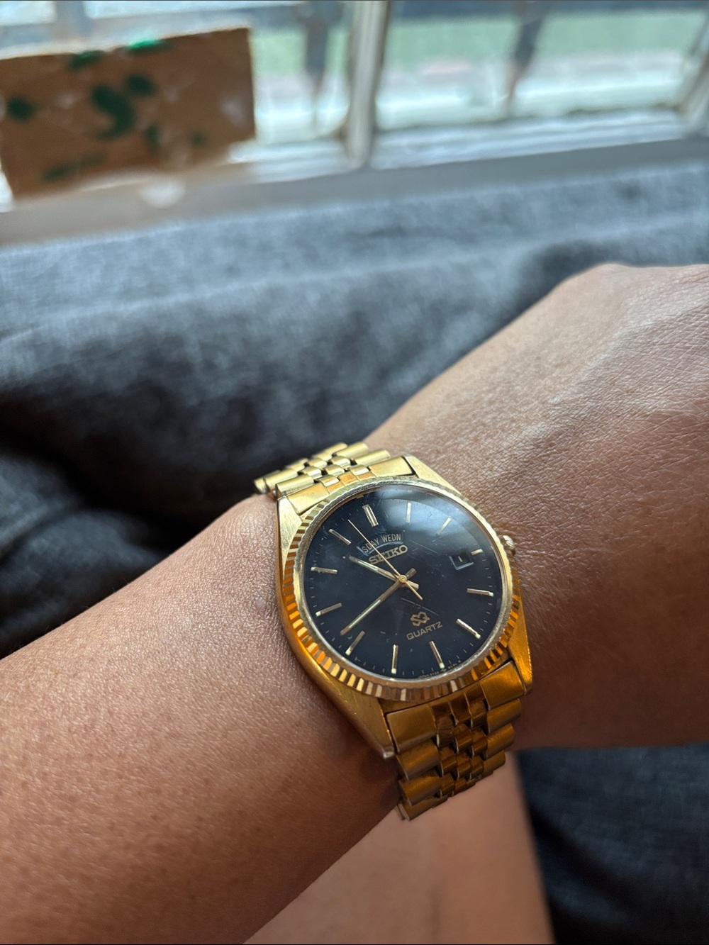 Seiko Gold and Black Men's Dress Watch - Needs Battery